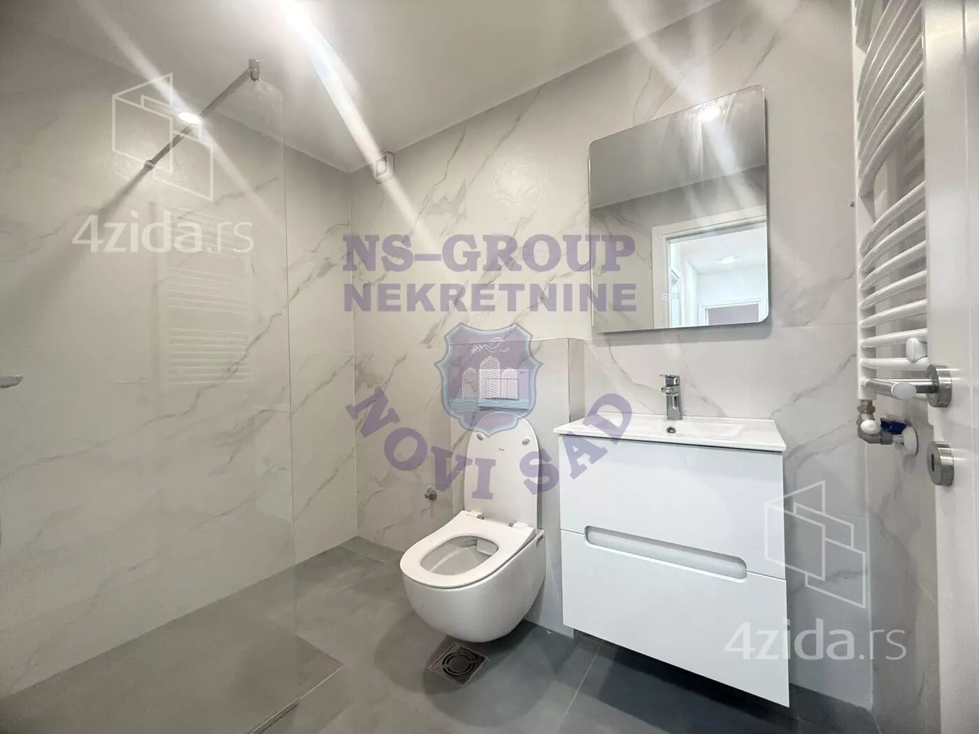 Troiposoban stan | 4zida