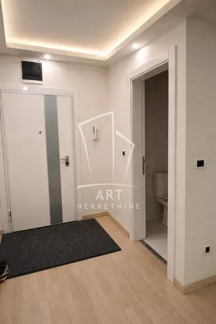 Mažuranićeva | 4zida.rs