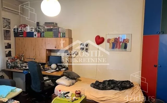 Petosoban stan | 4zida