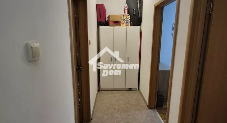 Šestosoban stan | 4zida