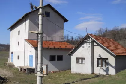 Ljubovačka | 4zida.rs