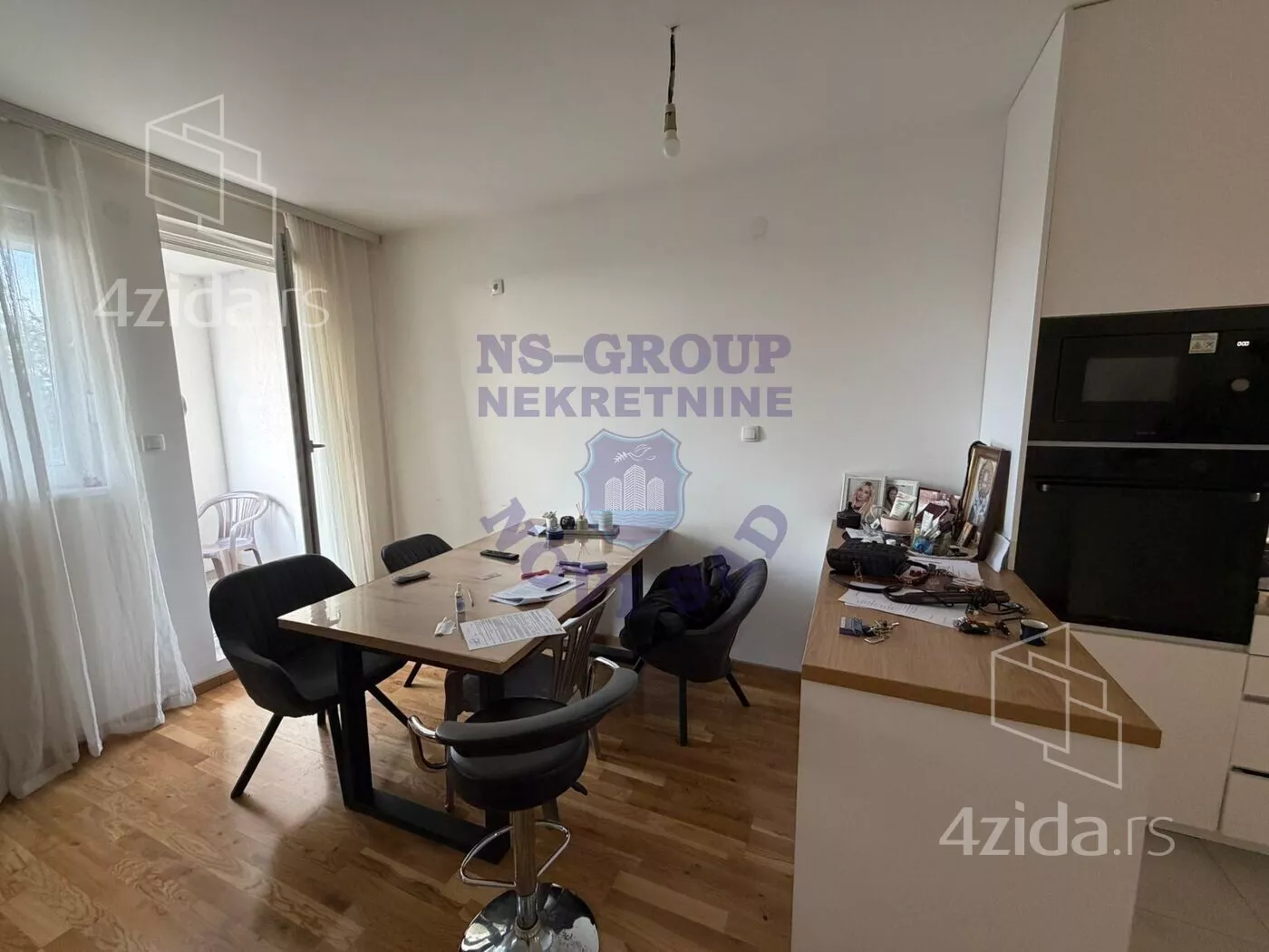 Troiposoban stan | 4zida