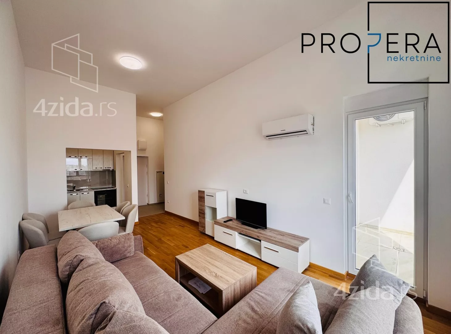 Jednoiposoban stan | 4zida