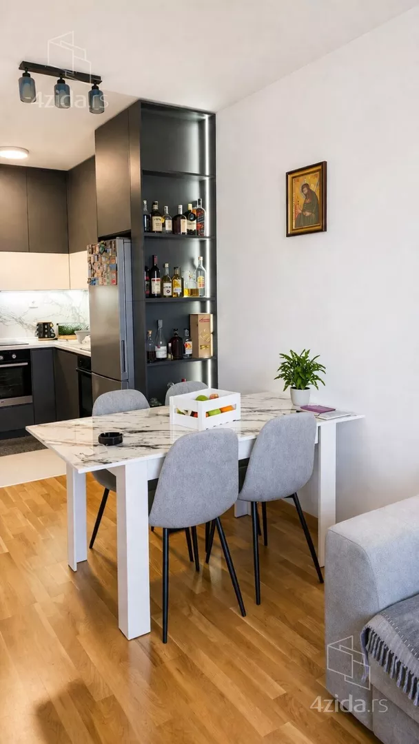 Jednoiposoban stan | 4zida