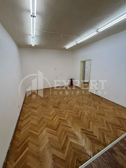 Cara Dušana | 4zida.rs