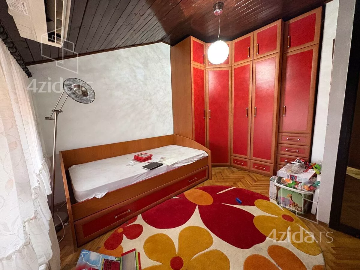 3-etažna kuća | 4zida