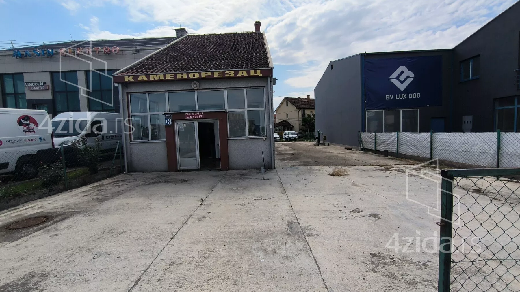 Poslovni prostor | 4zida