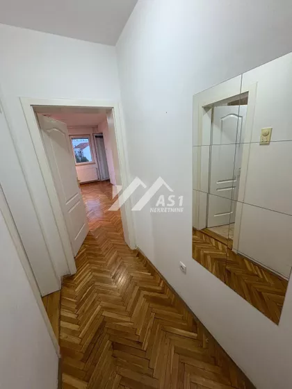 Žitni trg | 4zida.rs