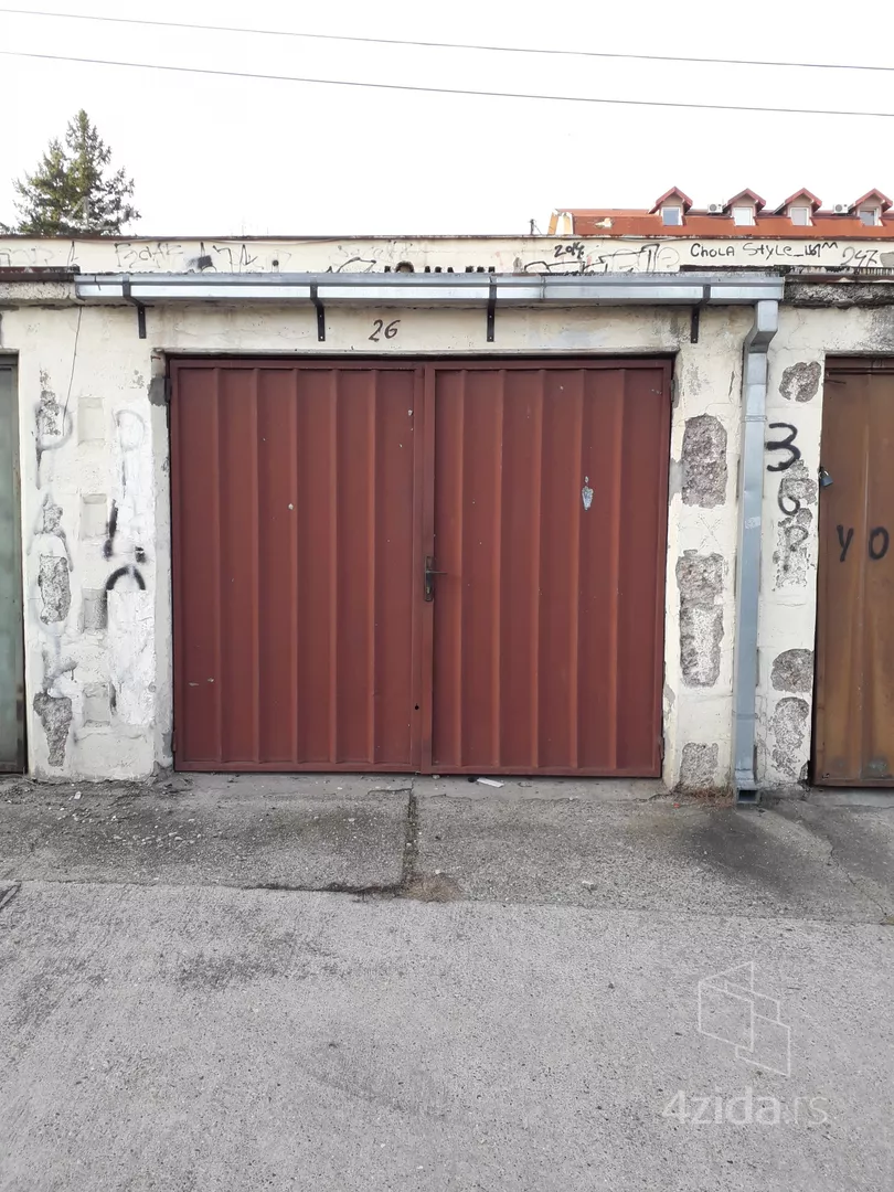 Garaža | 4zida