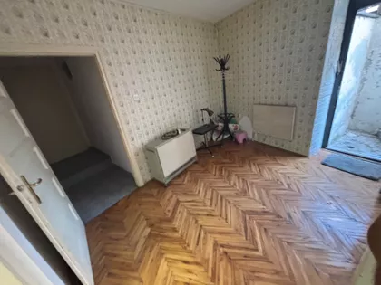 Dečanska 4 | 4zida.rs