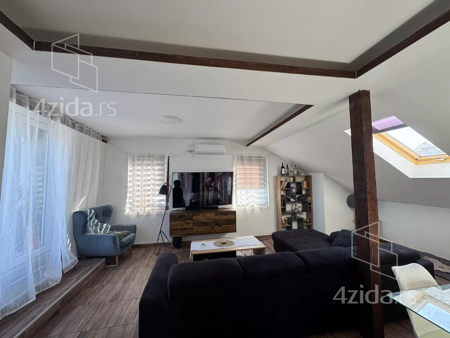 Dvoiposoban stan | 4zida