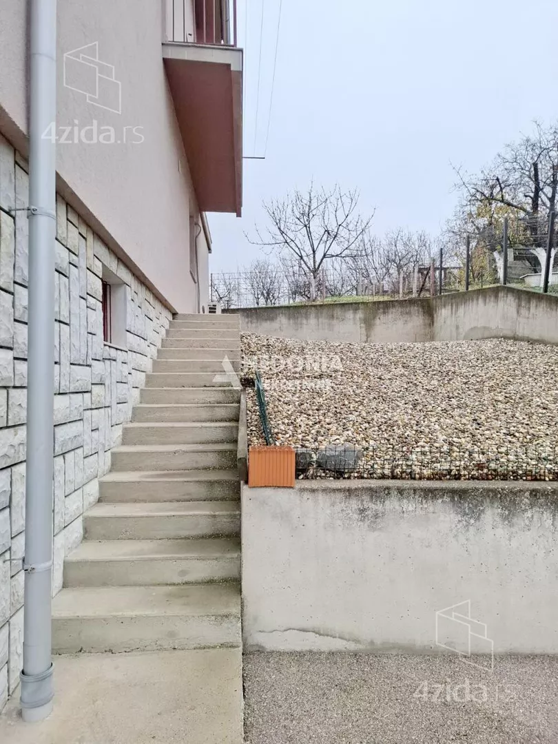 3-etažna kuća | 4zida