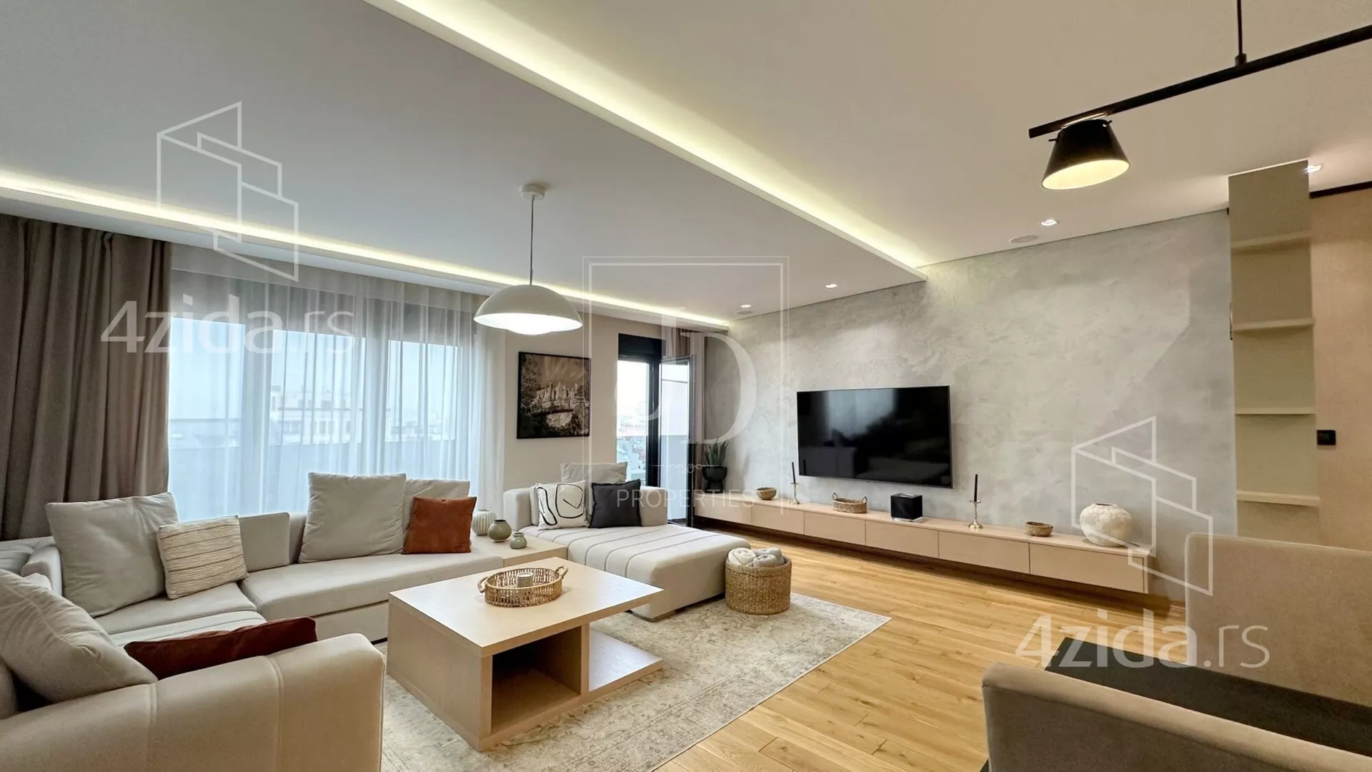 Četvorosoban stan | 4zida