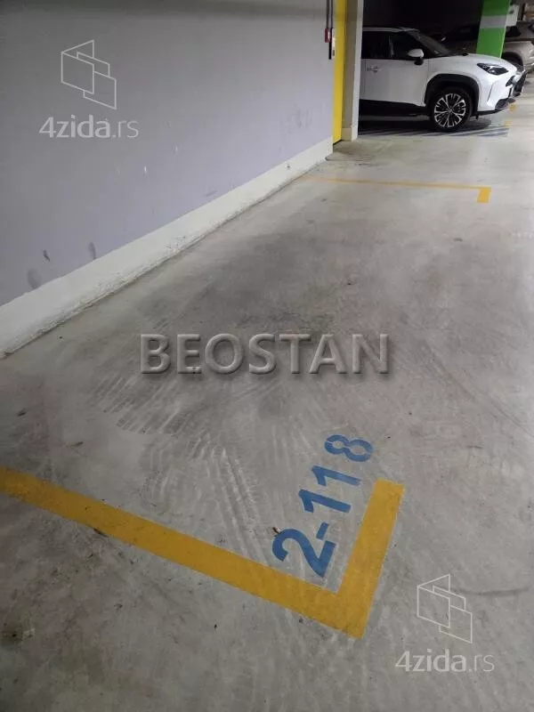 Garaža | 4zida