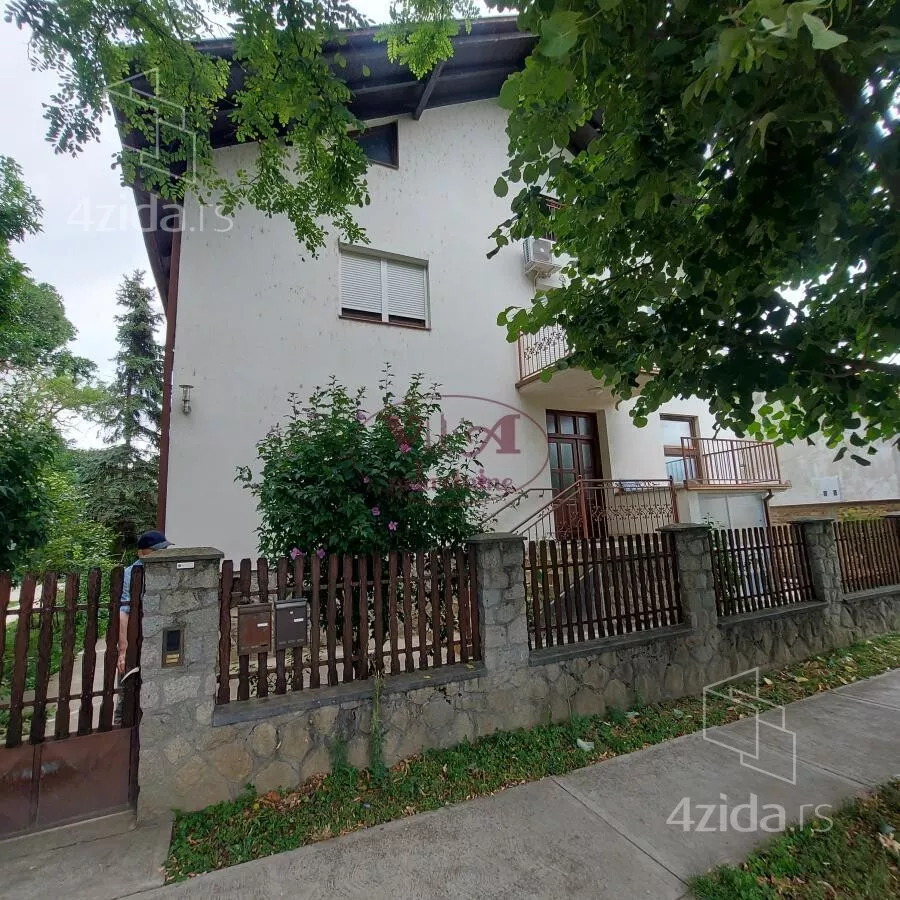 Kuća | 4zida