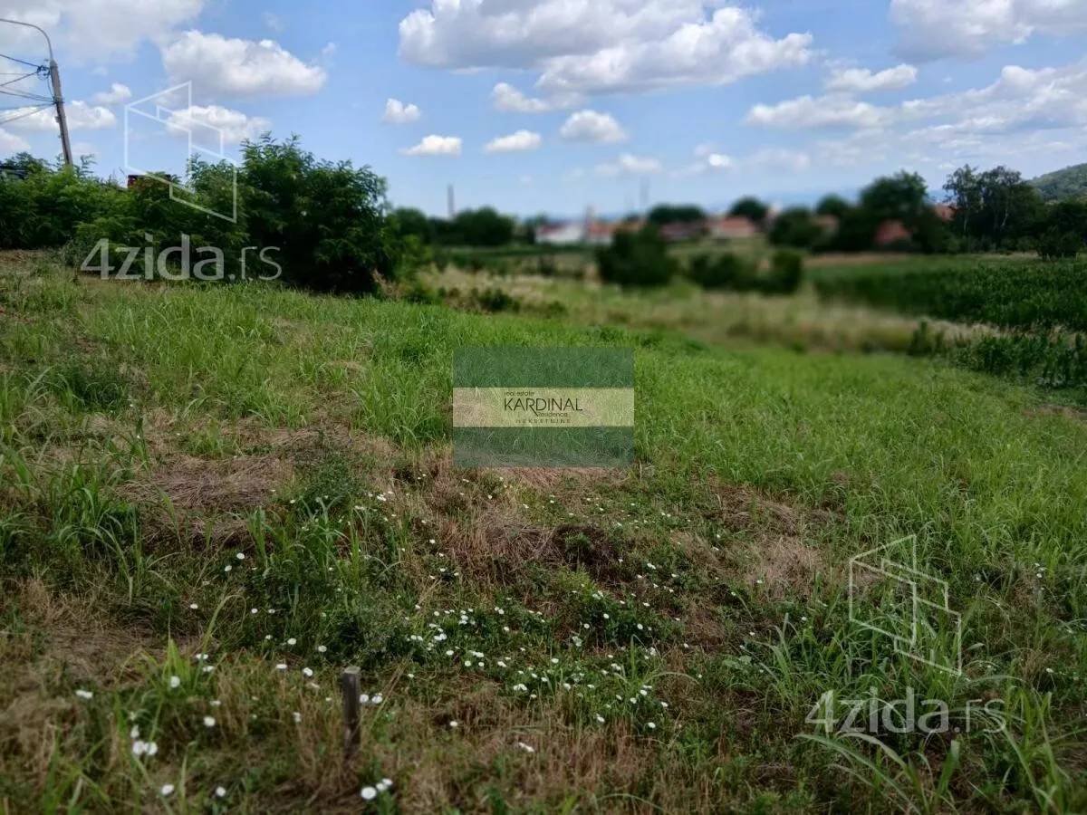 Plac | 4zida