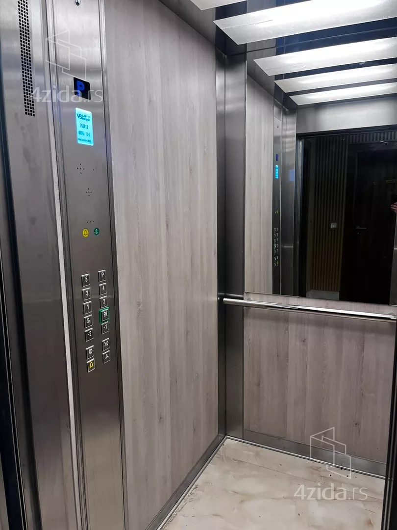 Troiposoban stan | 4zida