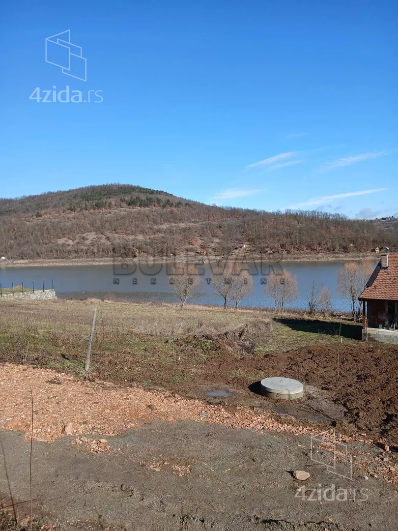 Građevinsko zemljište | 4zida