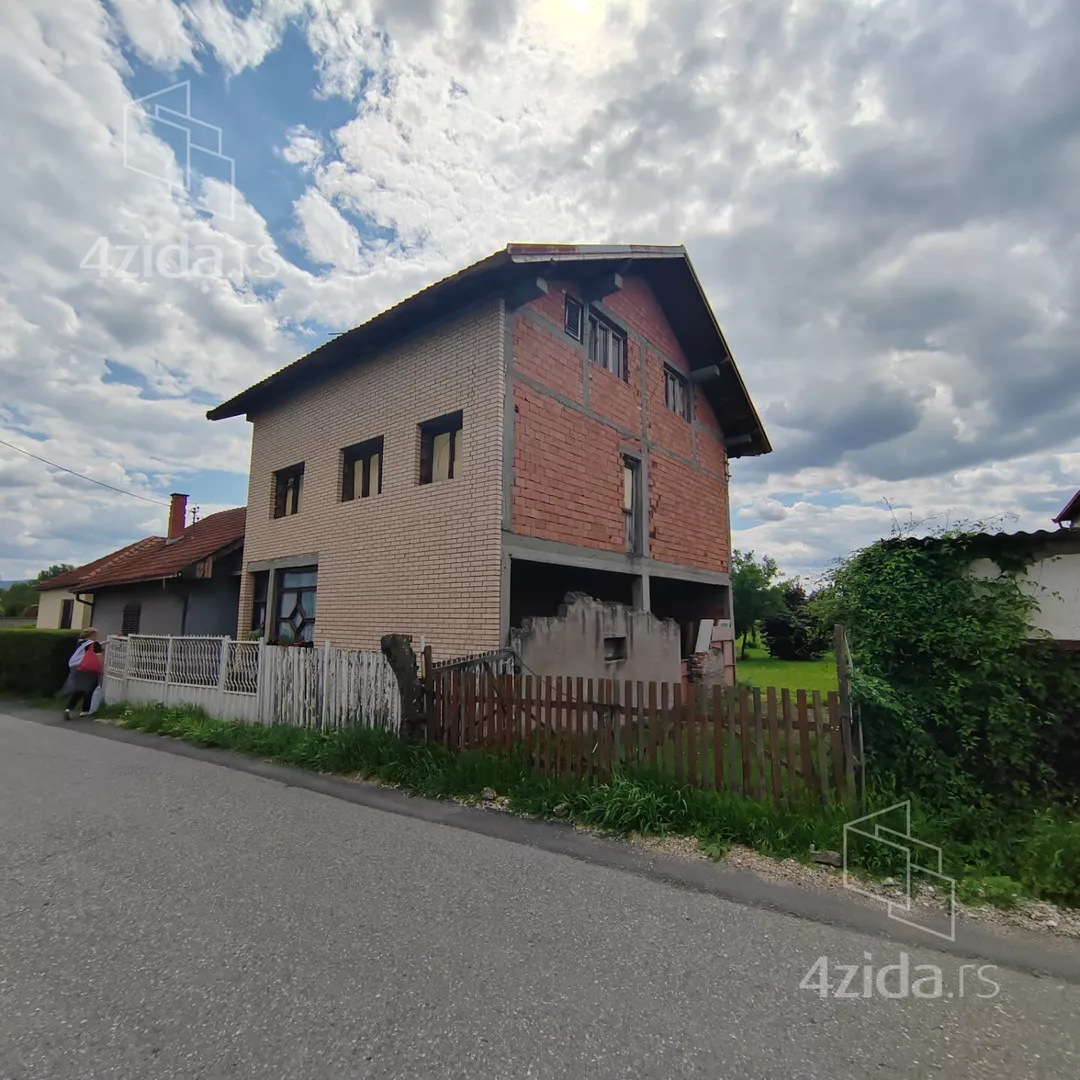 3-etažna kuća | 4zida