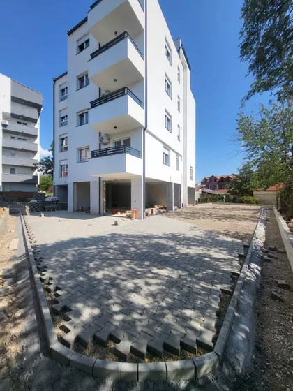 Pantelej | 4zida.rs