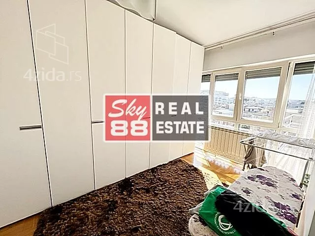 Četvoroiposoban stan | 4zida