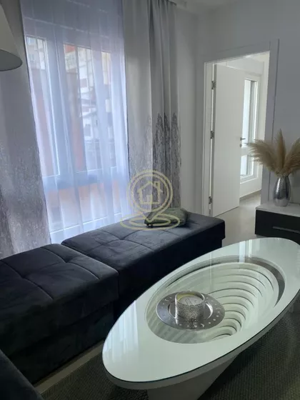 Božidar Adžija | 4zida.rs