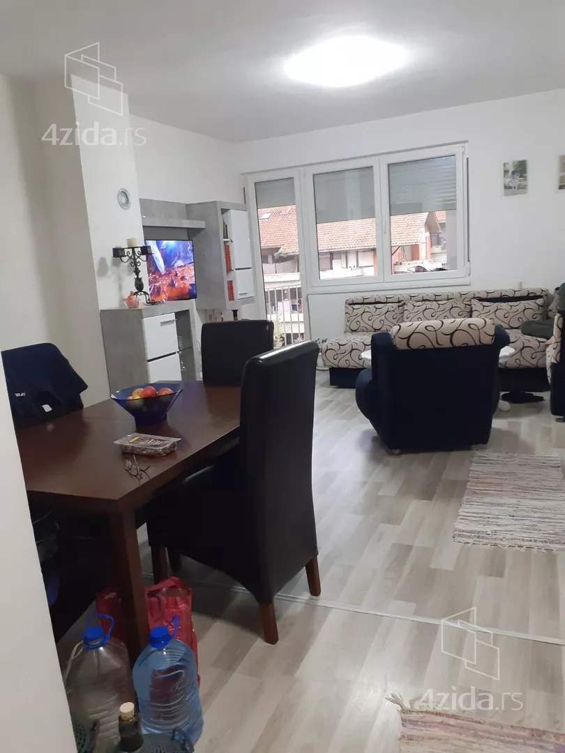 Garsonjera | 4zida