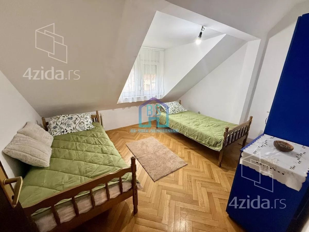 Troiposoban stan | 4zida