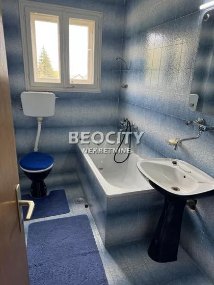 Doce Markovića | 4zida.rs