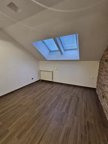 Vašarište | 4zida.rs