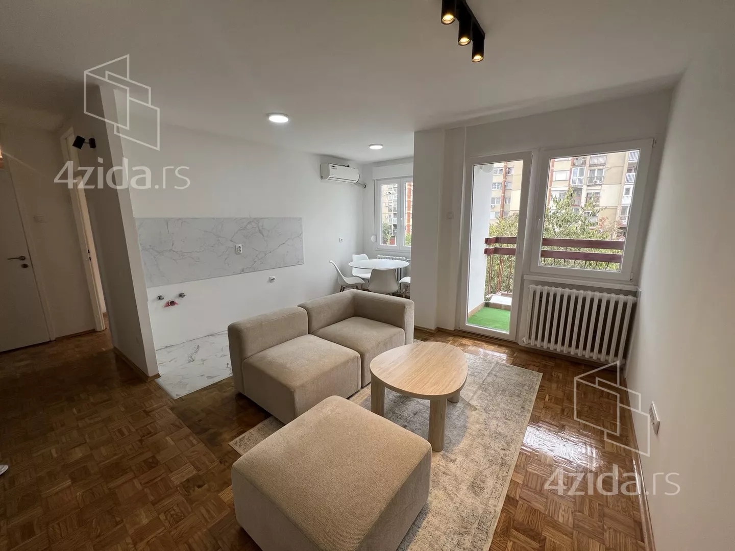 Dvoiposoban stan | 4zida