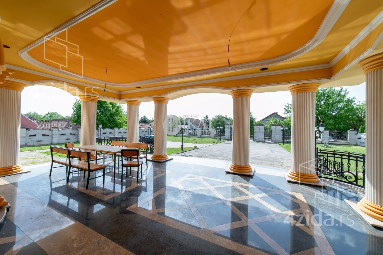 Ugostiteljski objekat | 4zida