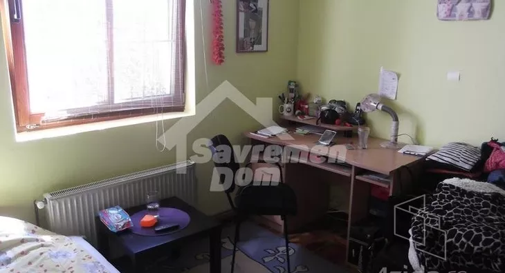 Petoiposoban stan | 4zida