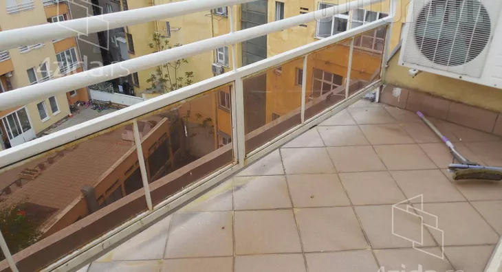 Četvoroiposoban stan | 4zida