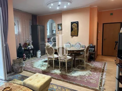 Rakovica - Centar | 4zida.rs