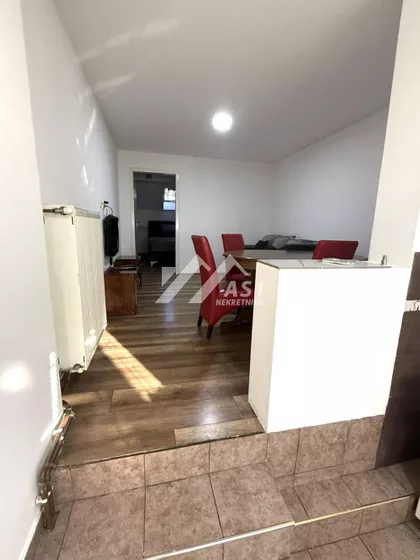 Almaška | 4zida.rs