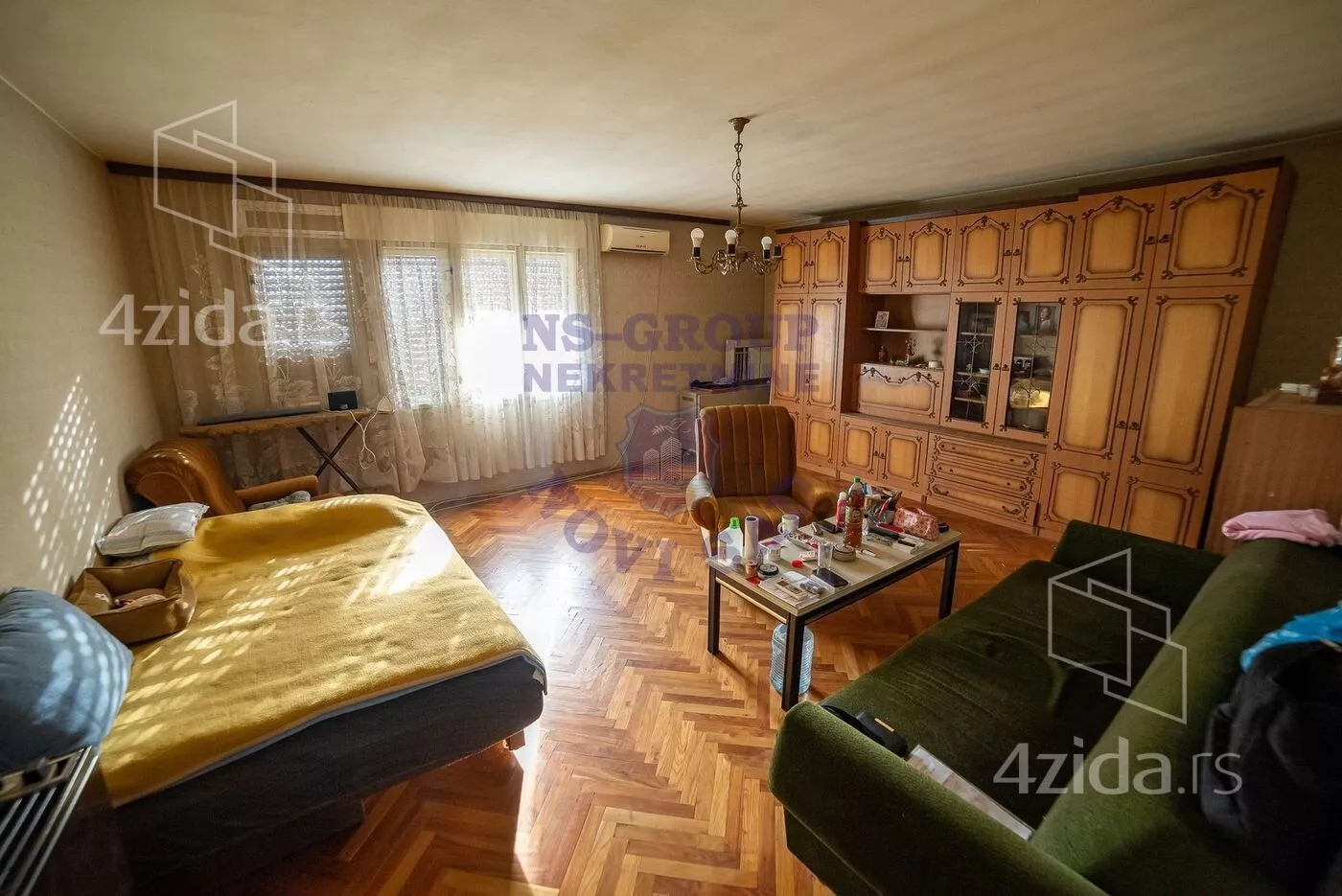 Sedmosoban stan | 4zida