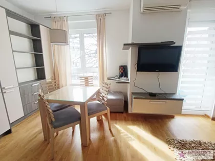 Maksima Gorkog | 4zida.rs