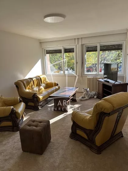 Omladinskih brigada | 4zida.rs