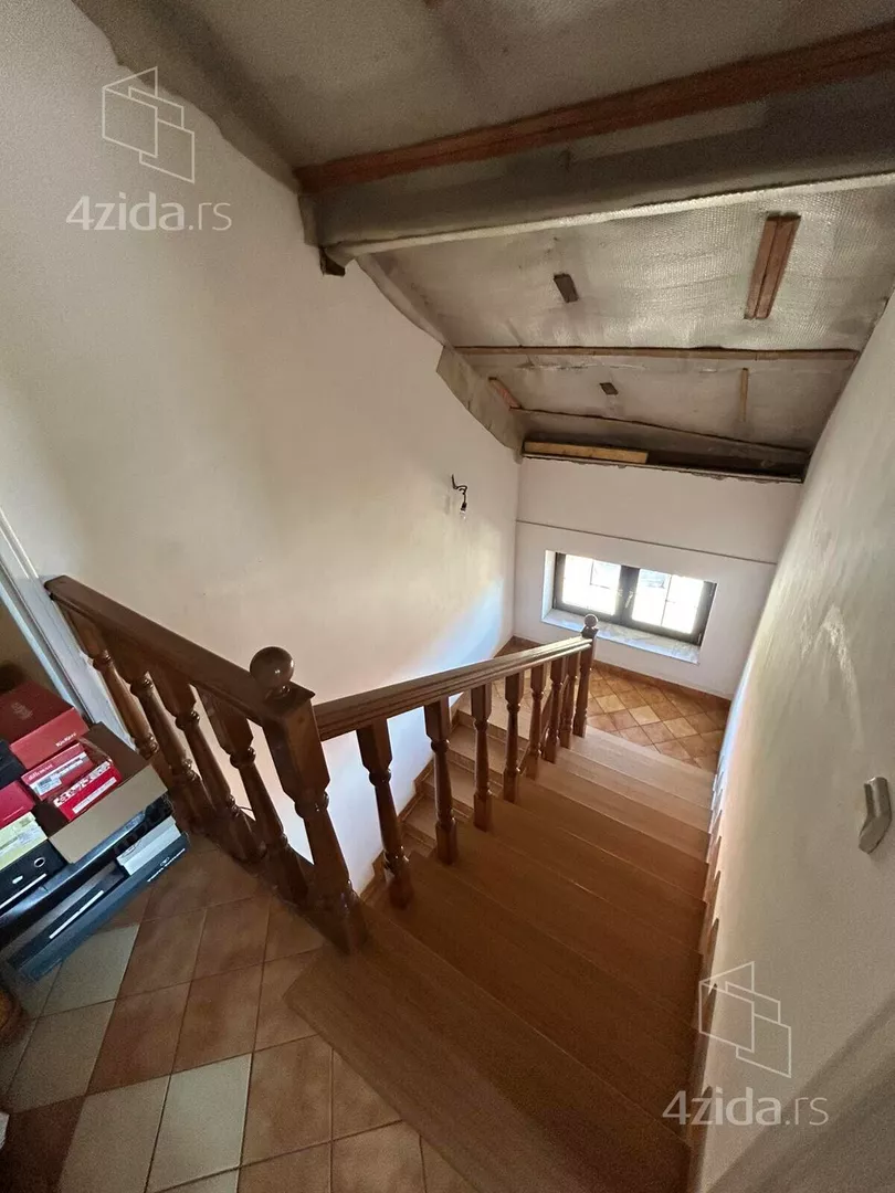 4-etažna kuća | 4zida