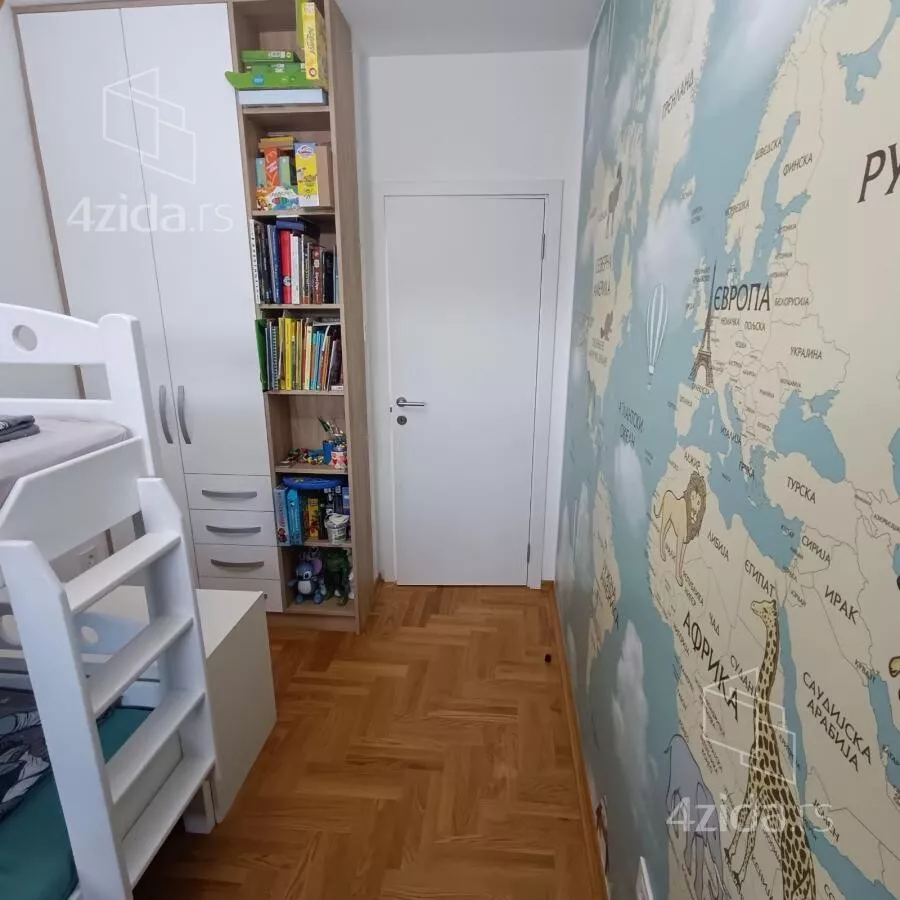 Četvorosoban stan | 4zida