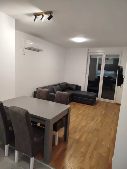 Božidara Adžije 10 | 4zida.rs