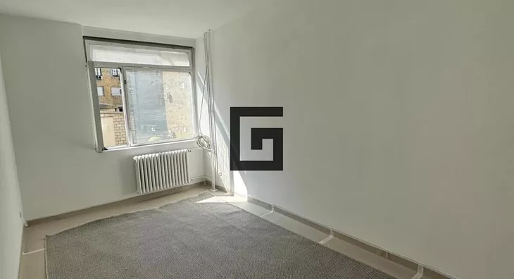 Šestosoban stan | 4zida