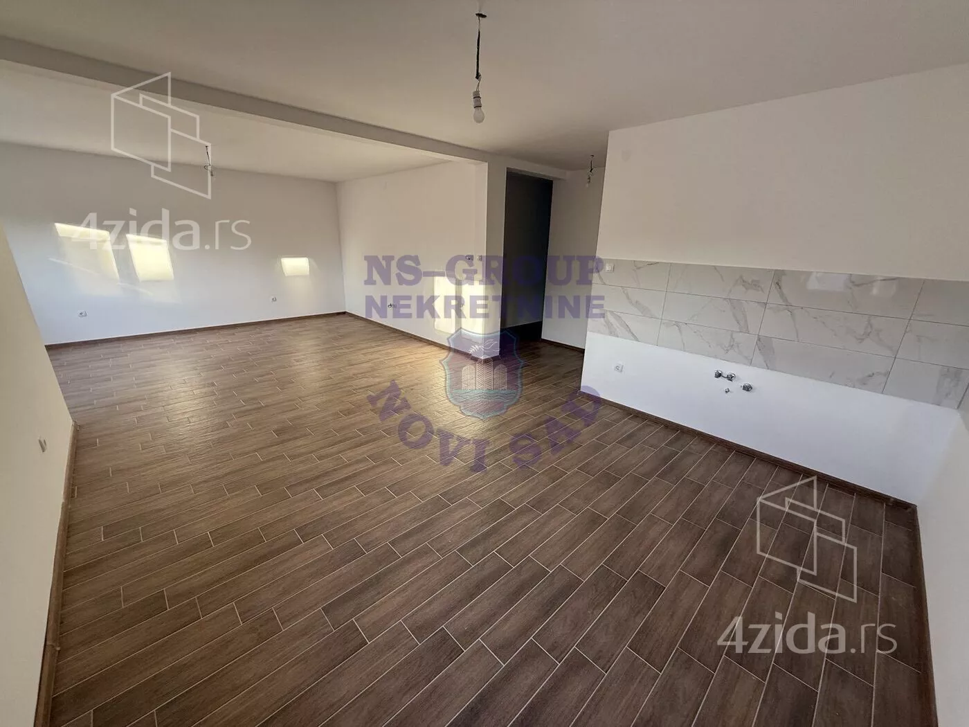 Četvoroiposoban stan | 4zida