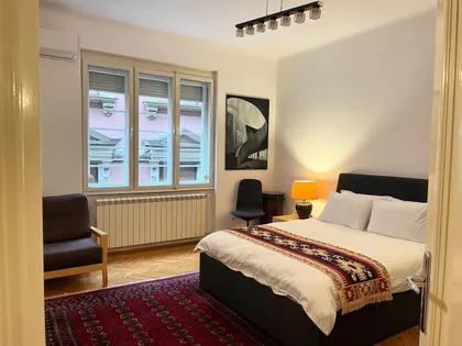 Studentski Trg | 4zida.rs