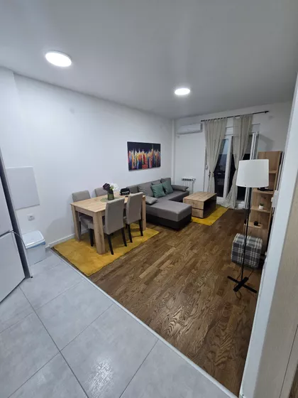 Milovana Gušića 103 | 4zida.rs