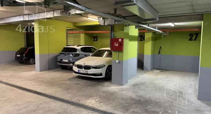 Garaža | 4zida