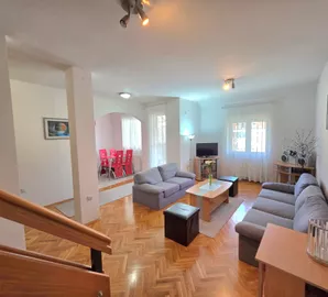 Nova Detelinara, Detelinara, Gradske lokacije, Novi Sad, 3.0 stan | 4zida.rs
