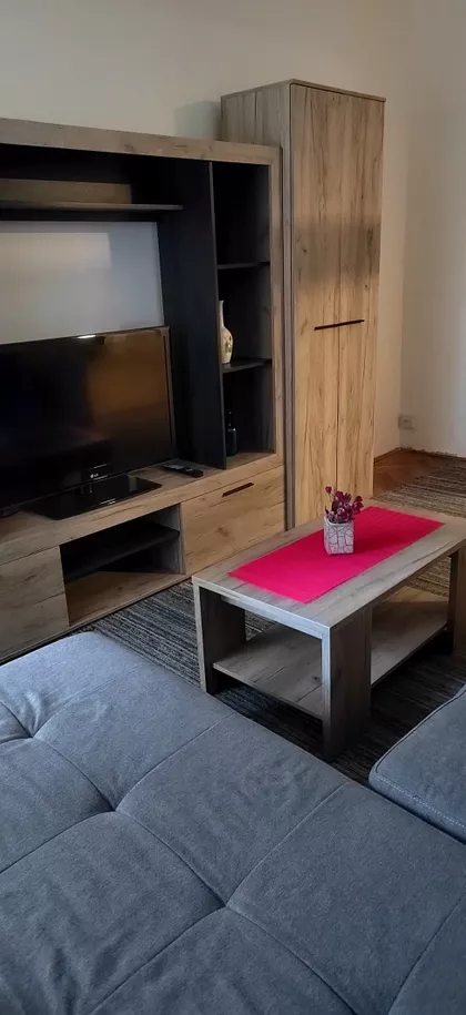 Atinska 17 | 4zida.rs