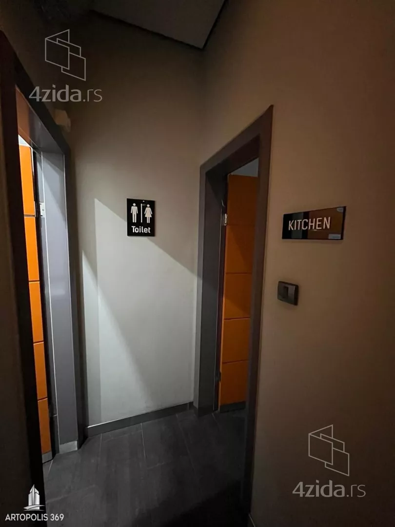 Poslovni prostor | 4zida